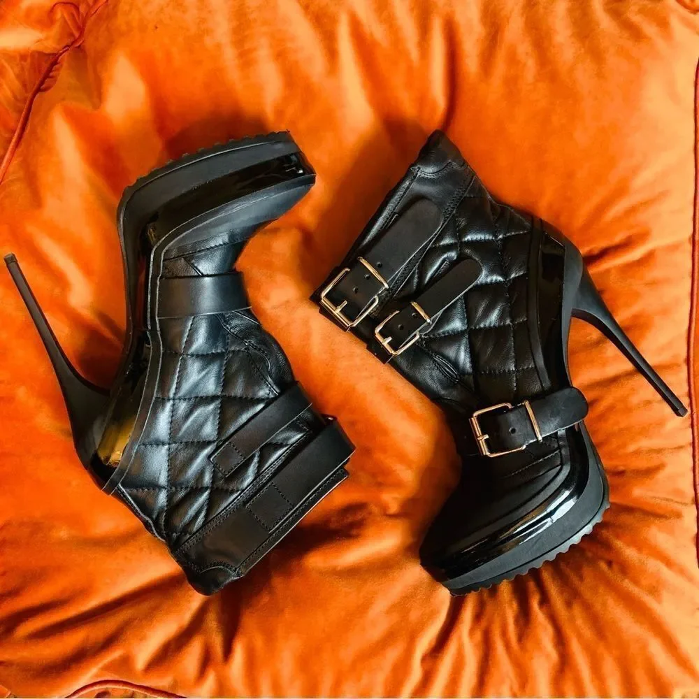 Burberry Black Quilted Patent Platform Ankle Boots with Buckles - Picture 4 of 16